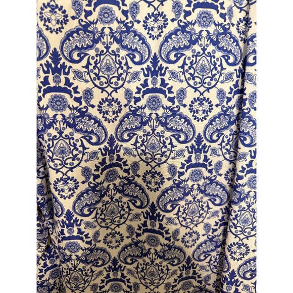 Chico's Button Up Shirt White Blue Scroll NWT No Iron Womans 2.5/L - Picture 4 of 6